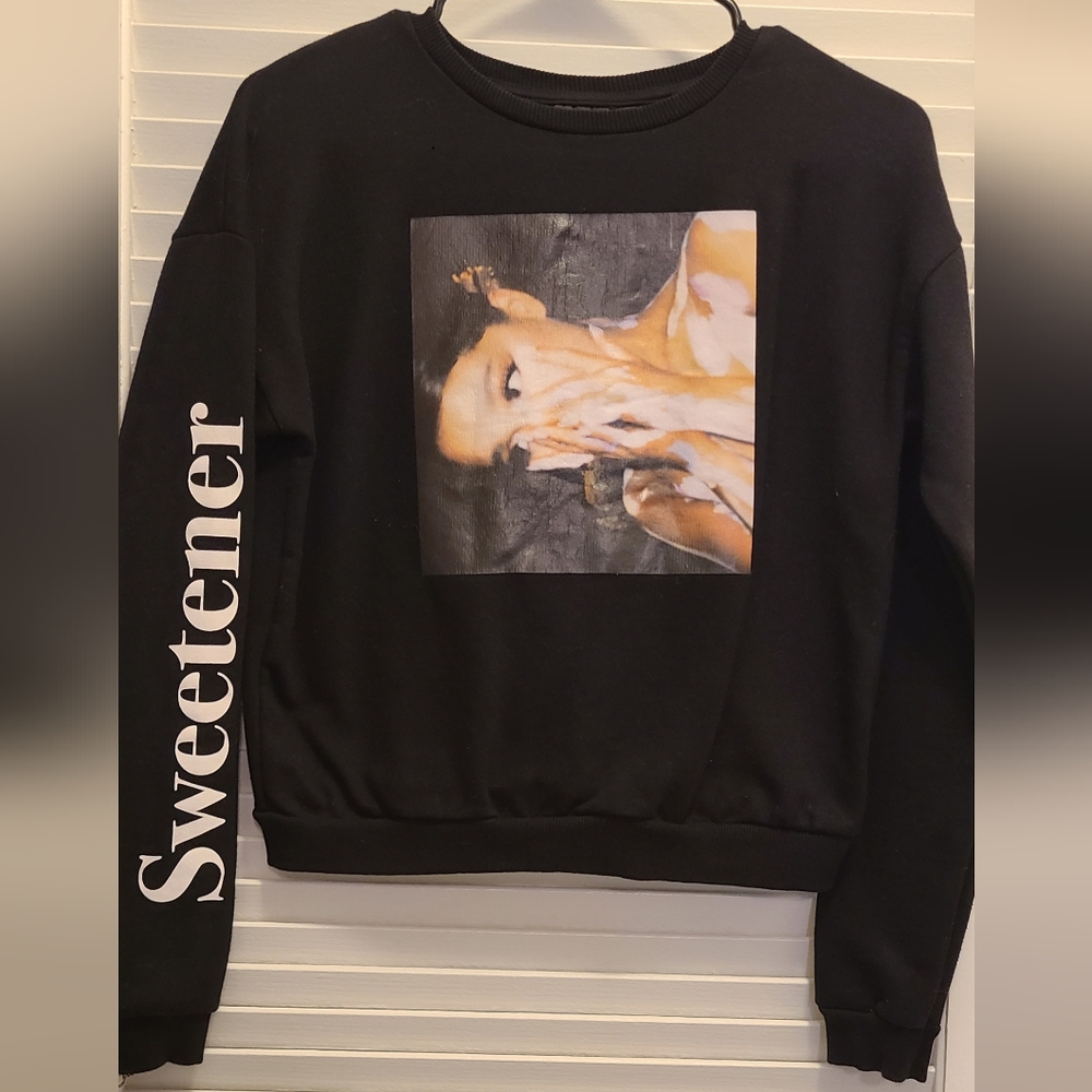 Primark Black Crewneck Sweater with Artistic Print